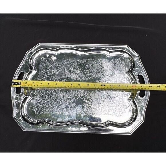 Vintage Wm Rogers silverplate fancy 18”handled serving tray - Picture 9 of 9